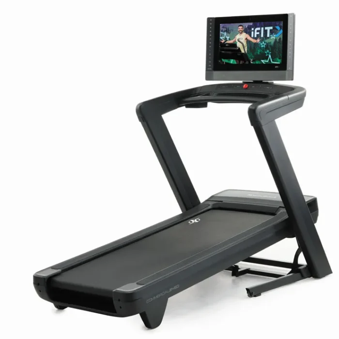 NordicTrack Commercial 2450 1