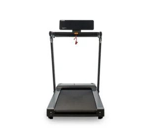 un tapis roulant avec un écran