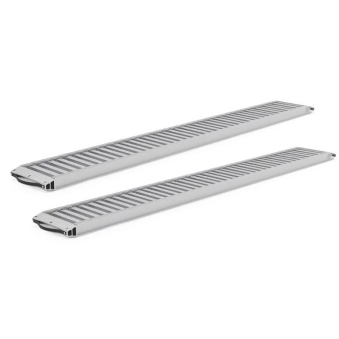 2-Rampes-de-chargement-aluminium-lg-2.50m-–-Accroche-en-U-.jpg