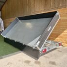 tribenne-saris-k3-406x204cm-ptac-3500kg-black-edition-3.jpg